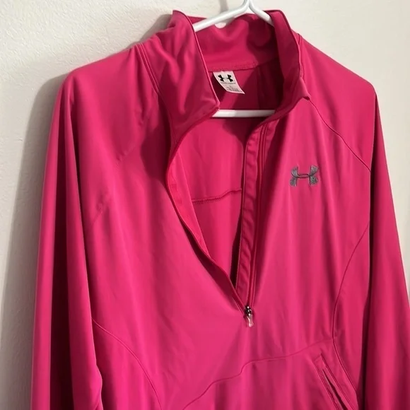 UNDER armour polyester drawstring light pull over - Picture 5 of 13